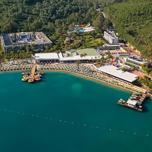 Bay & Курортный комплекс